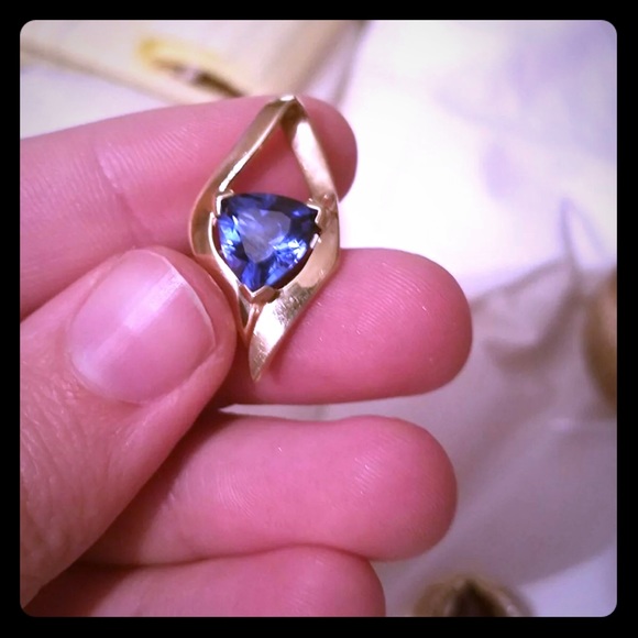 Jewelry - Tanzanite Gold Pendant Jewelry - Tanzanite Gold Pendant